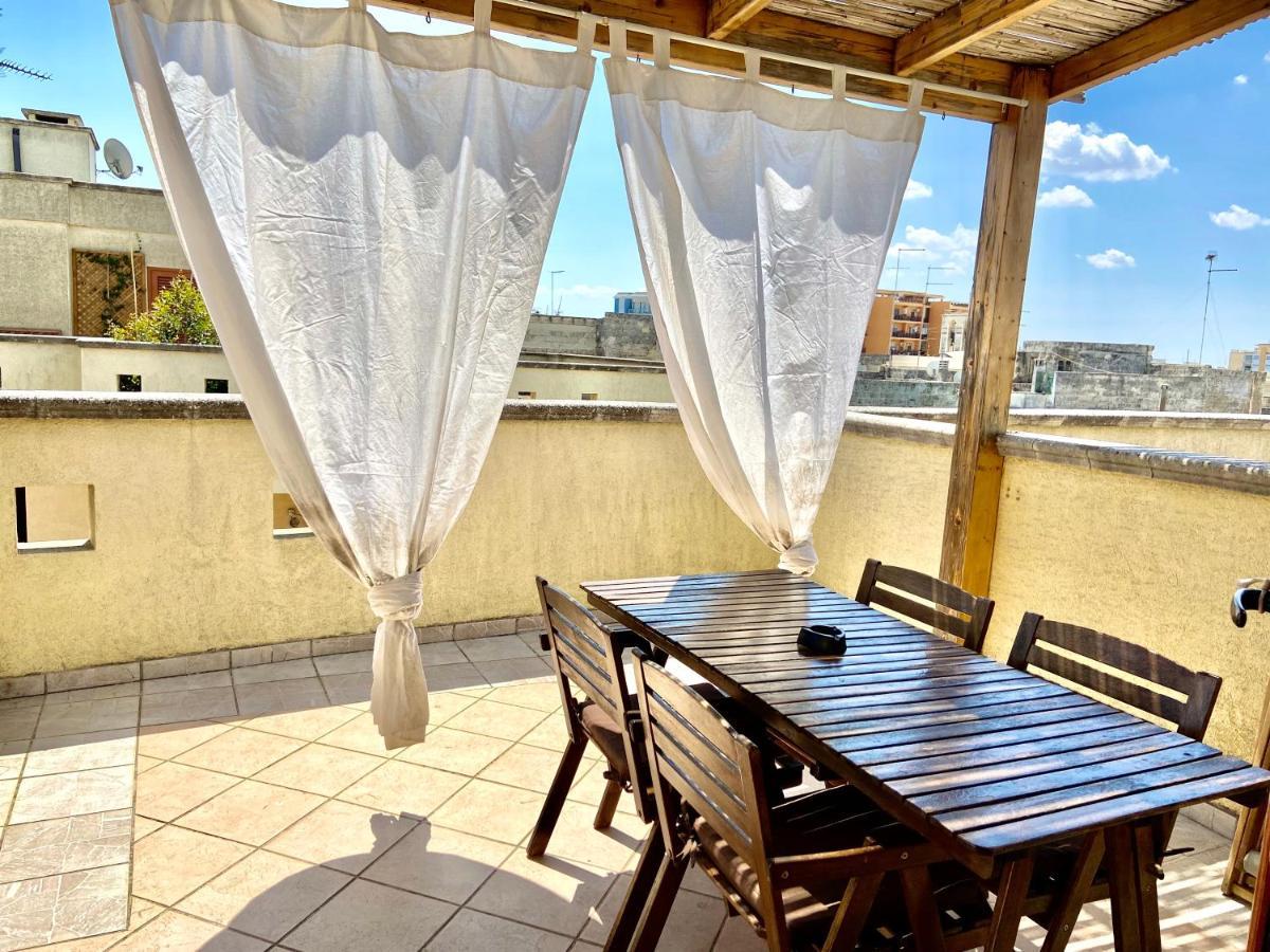 Attico Rudiae Apartment เลชเช ภายนอก รูปภาพ